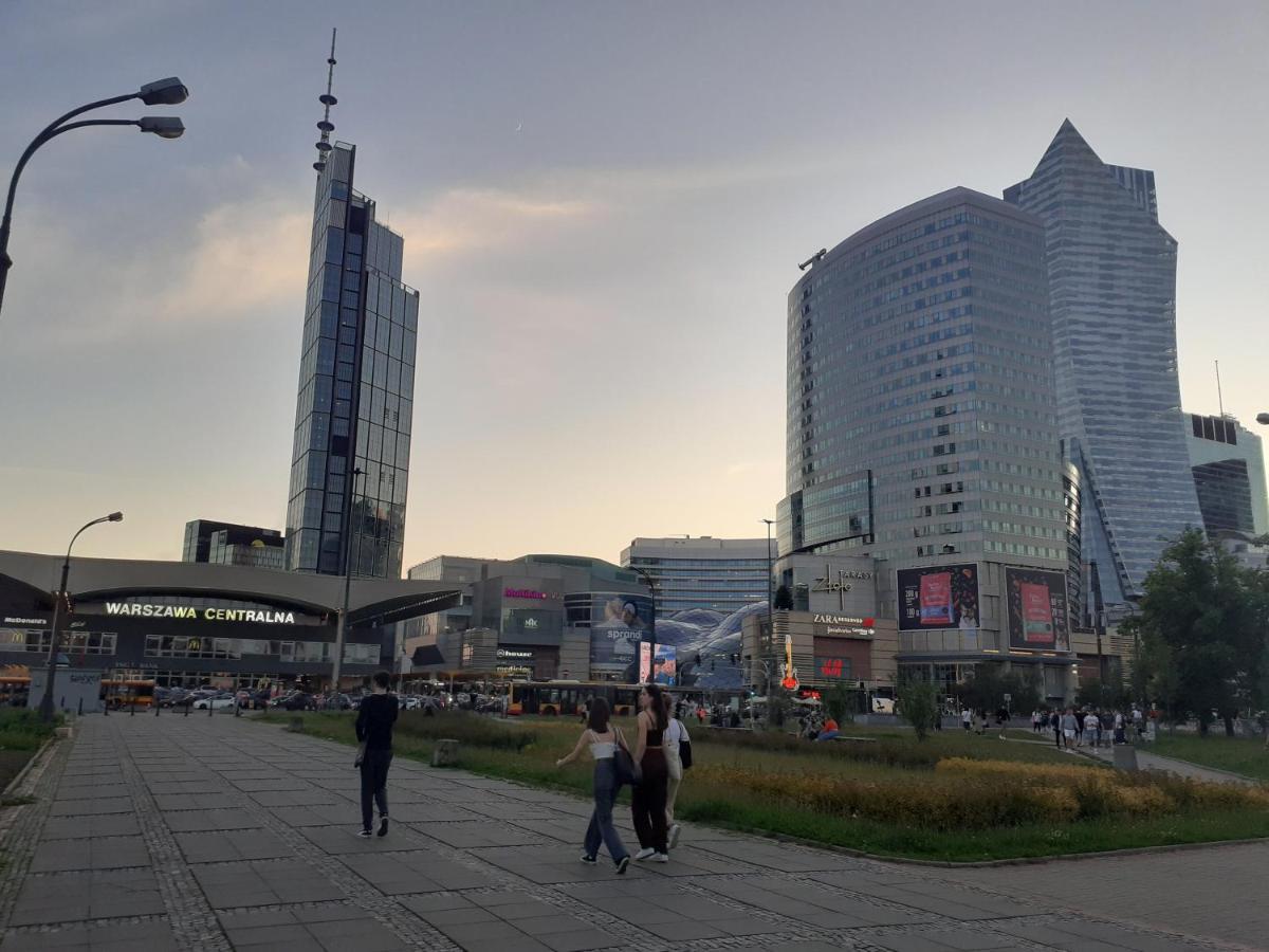 Centrum Zlote Tarasy Metro Rondo Onz Balkon Appartement Warschau Buitenkant foto