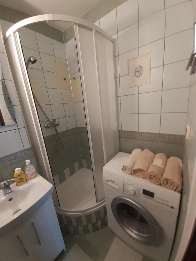 Centrum Zlote Tarasy Metro Rondo Onz Balkon Appartement Warschau Buitenkant foto