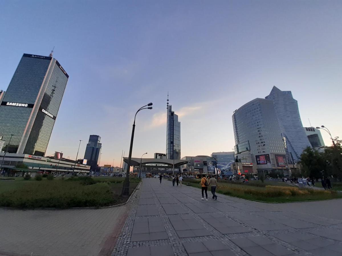 Centrum Zlote Tarasy Metro Rondo Onz Balkon Appartement Warschau Buitenkant foto