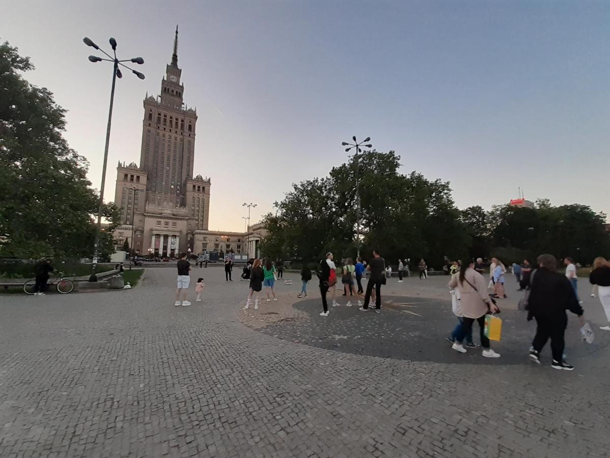 Centrum Zlote Tarasy Metro Rondo Onz Balkon Appartement Warschau Buitenkant foto
